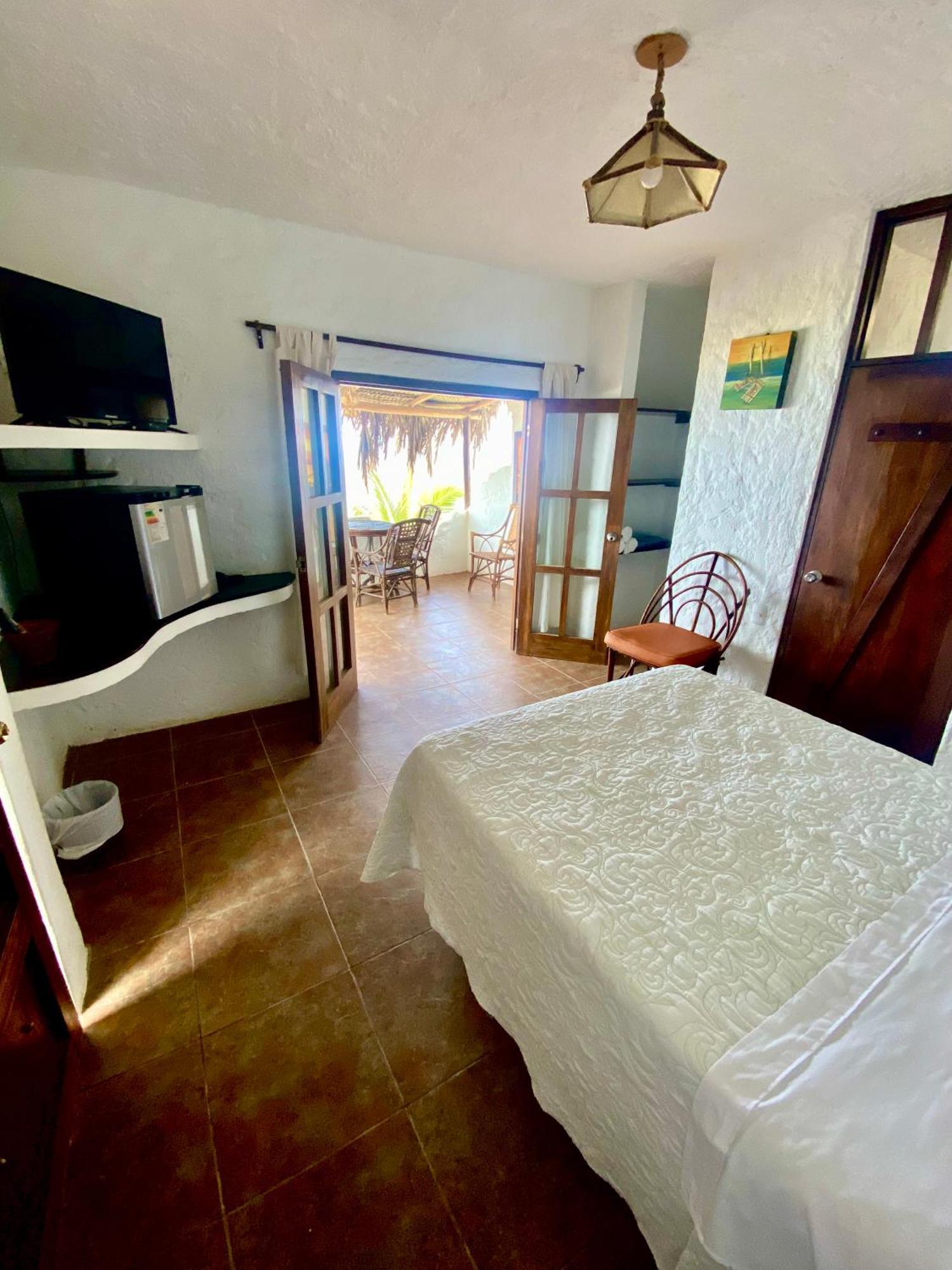 Hotel Smiling Crab Canoas de Punta Sal Zewnętrze zdjęcie