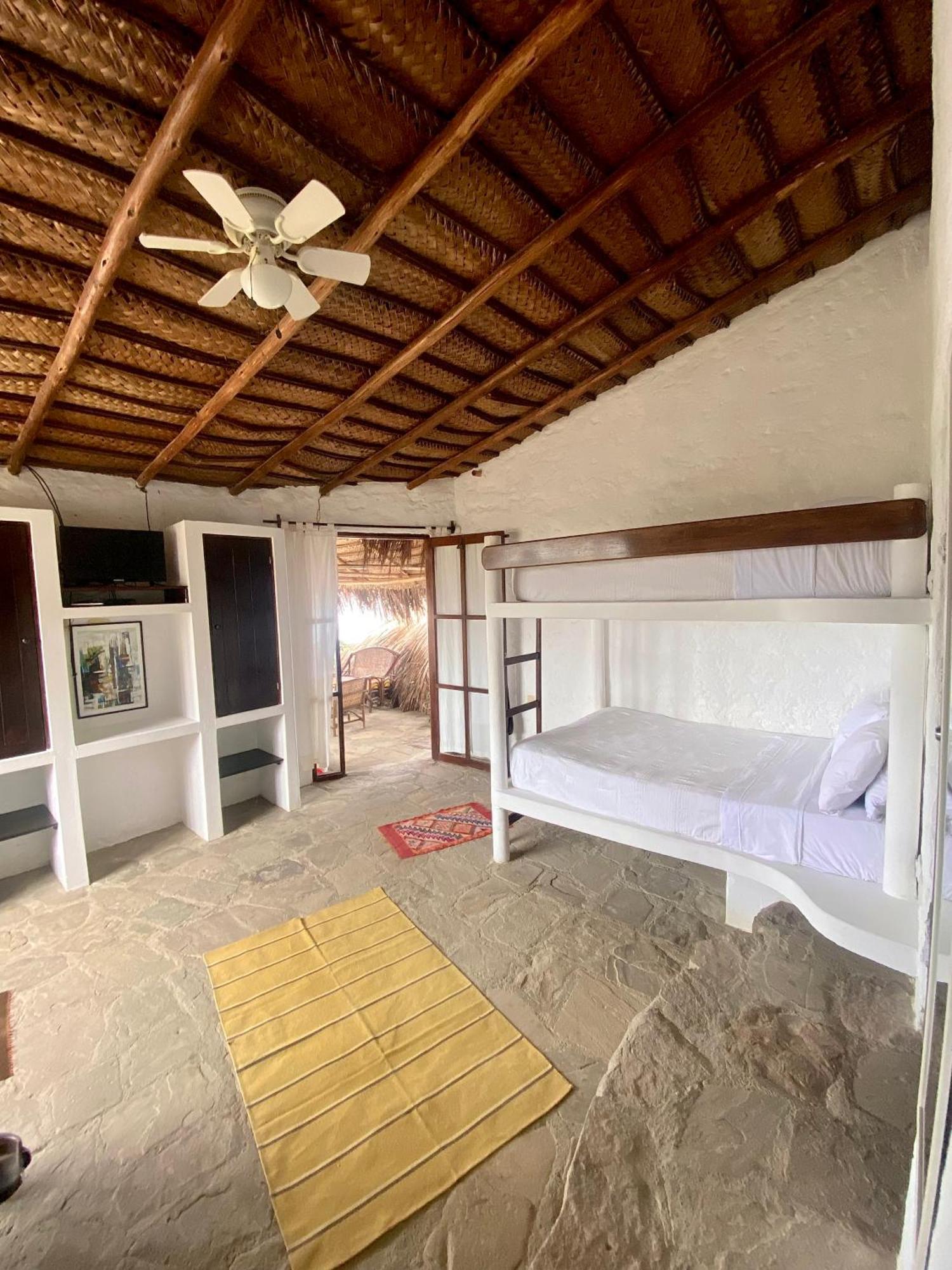 Hotel Smiling Crab Canoas de Punta Sal Zewnętrze zdjęcie