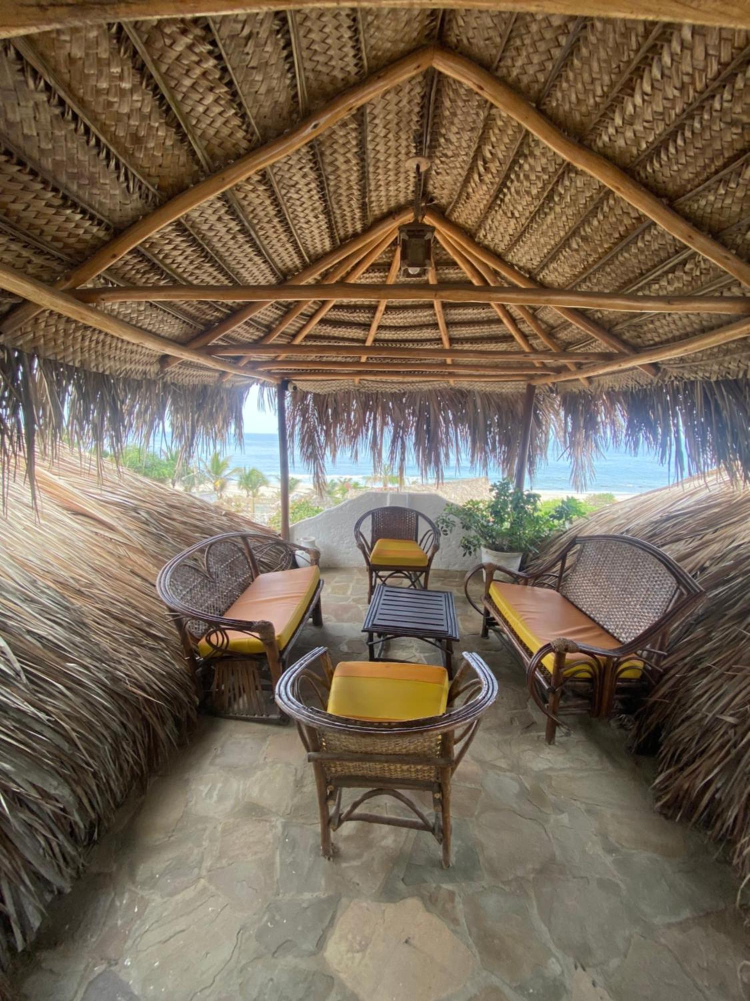 Hotel Smiling Crab Canoas de Punta Sal Zewnętrze zdjęcie