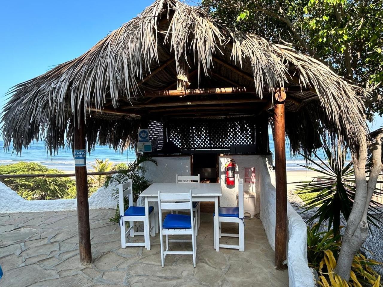 Hotel Smiling Crab Canoas de Punta Sal Zewnętrze zdjęcie